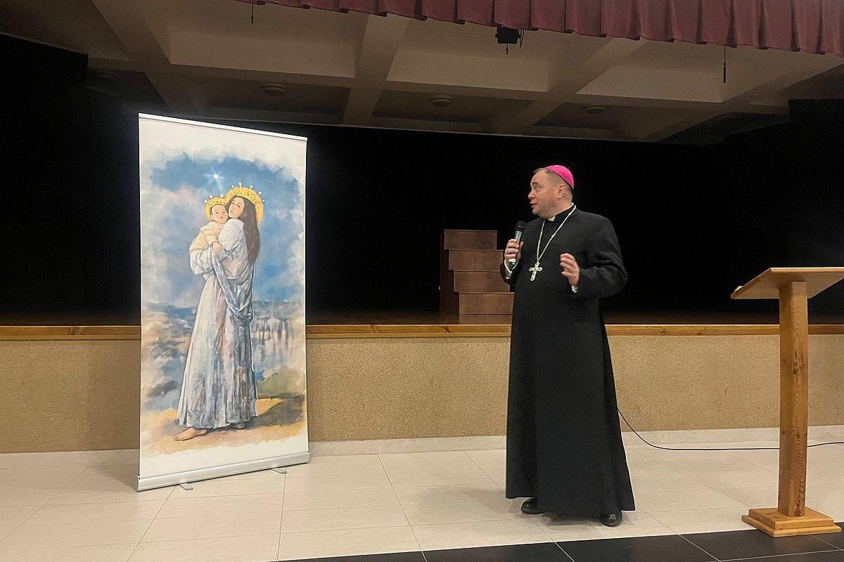 У Гродне прайшла сустрэча ўдзельнікаў курса “Вучань Хрыста” з біскупам Уладзімірам Гуляем