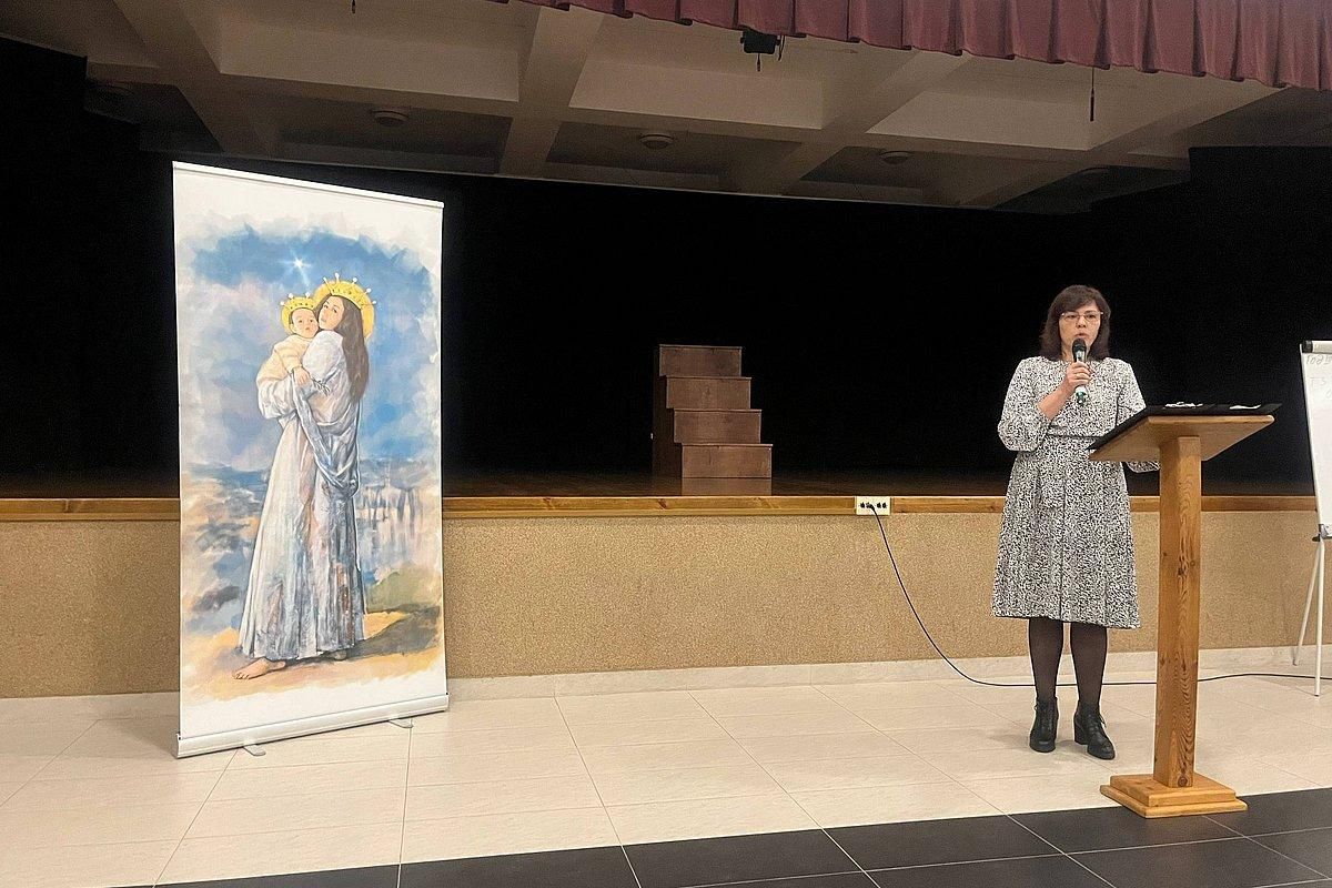 У Гродне прайшла сустрэча ўдзельнікаў курса “Вучань Хрыста” з біскупам Уладзімірам Гуляем