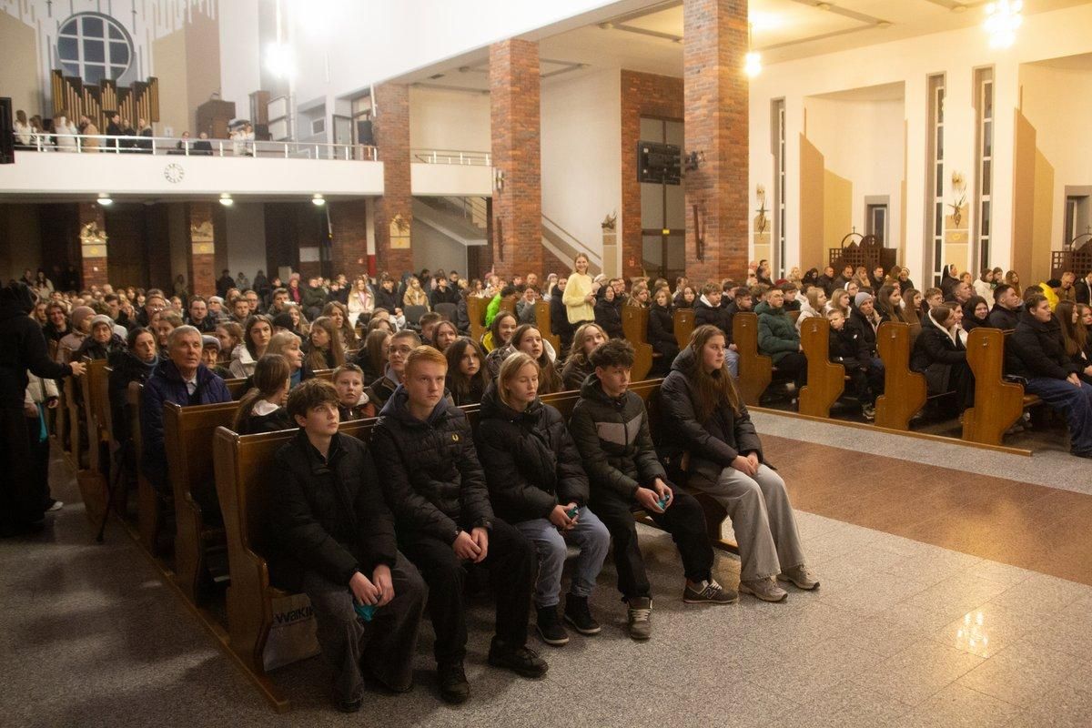 У гродзенскім касцёле Найсвяцейшага Адкупіцеля адзначылі Сусветны дзень моладзі